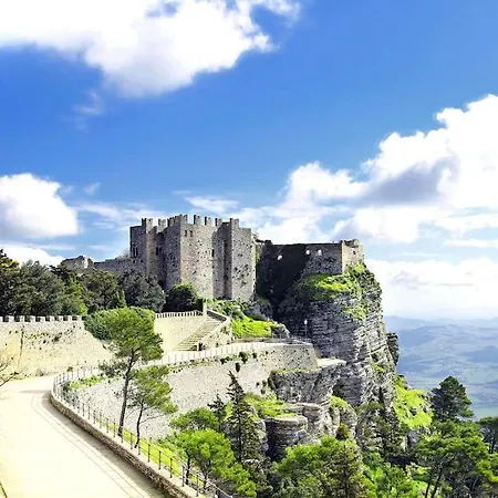 בית נופש Oasi Del Sole - Segesta קלטפימי